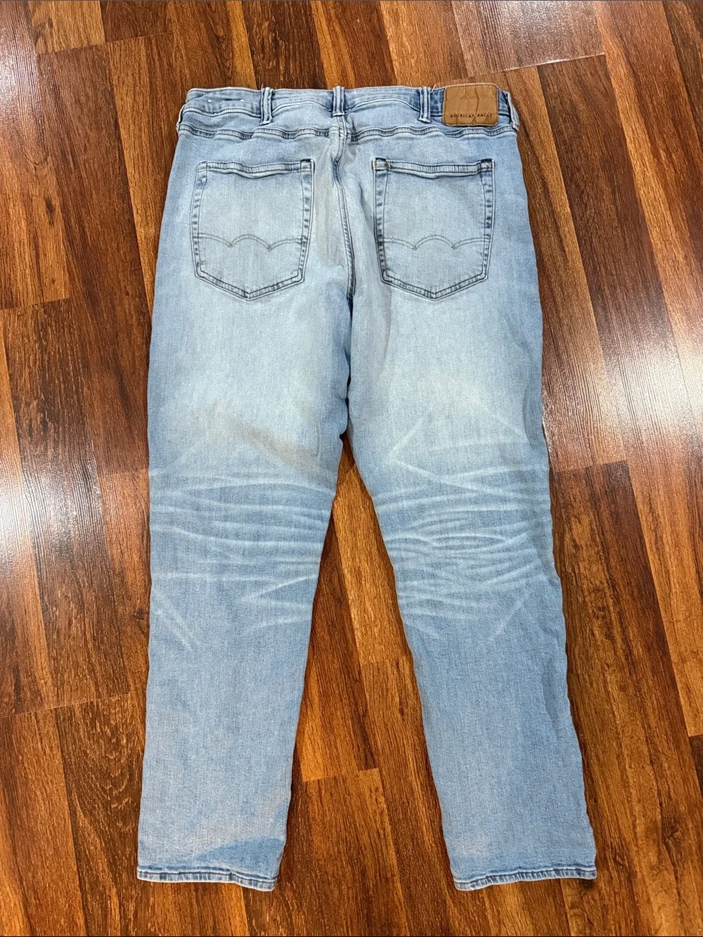 American Eagle Outfitters Light Wash Men’s Slim Straight Jeans